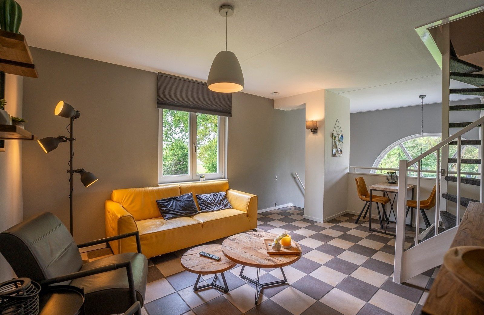 4 persoons vakantiewoning met vide mechelerhof huisje 115 woonkamer